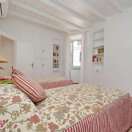 Magical Navona Duplex With Terrace By Halldis Rome